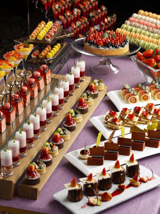 strawberry buffet seoul