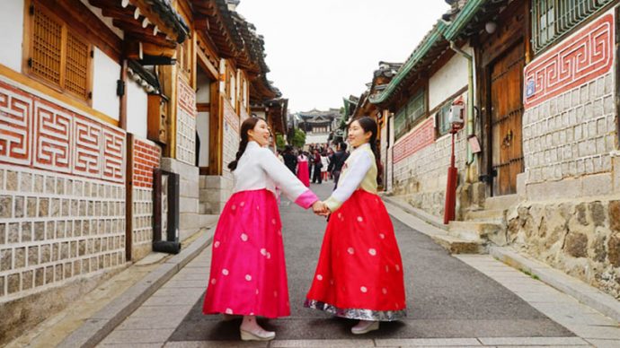 date in seoul bukchon hanbok